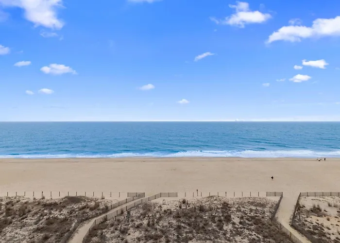 Extraordinary Oceanfront Penthouse - Unit 1211