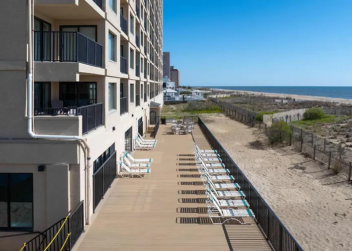 Extraordinary Oceanfront Penthouse - Unit 1211